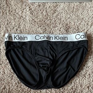 Gently worn Calvin Klein Men Black Briefs with Silver Logo Waistband size large